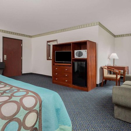 Отель Super 8 By Wyndham Sacramento Carmichael Экстерьер фото