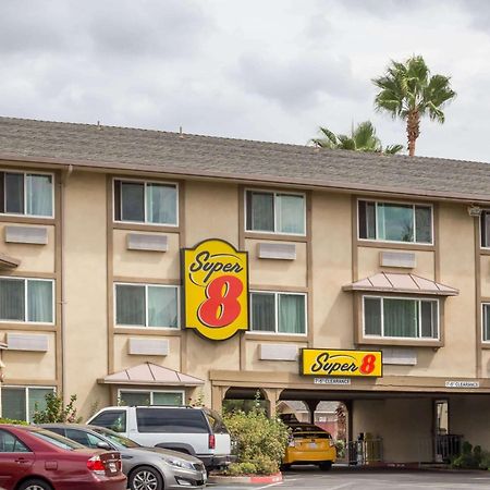 Отель Super 8 By Wyndham Sacramento Carmichael Экстерьер фото