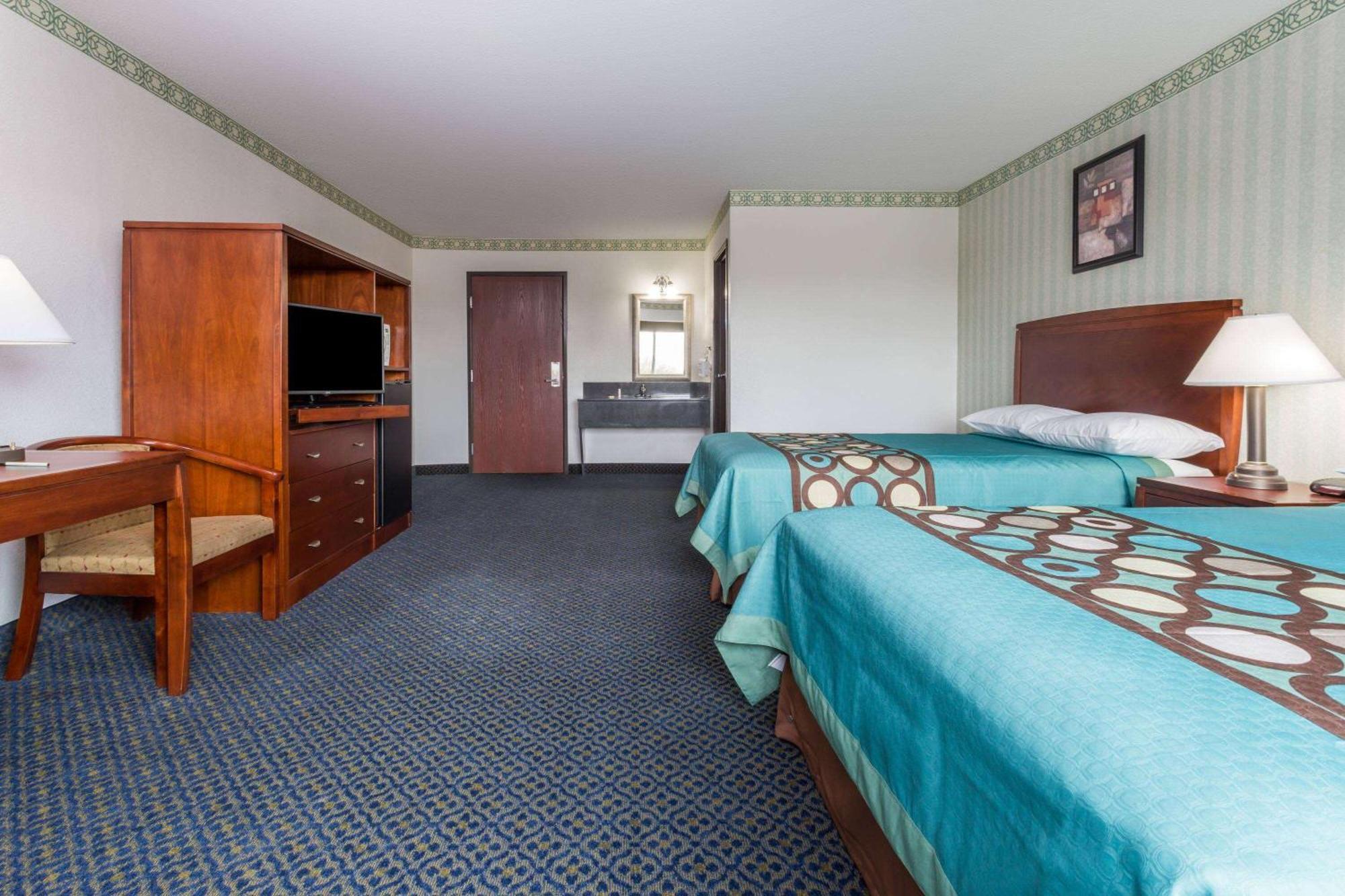 Отель Super 8 By Wyndham Sacramento Carmichael Экстерьер фото